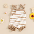אוברול פסים לתינוקת עם כתפיות קשירה